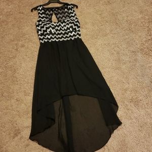 Black and silver open back party dress szM